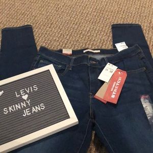 Levi’s 710 Super Skinny